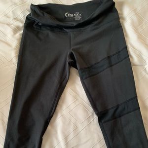 Zyia Black Brilliant Mesh Hi-Rise Crop 17”